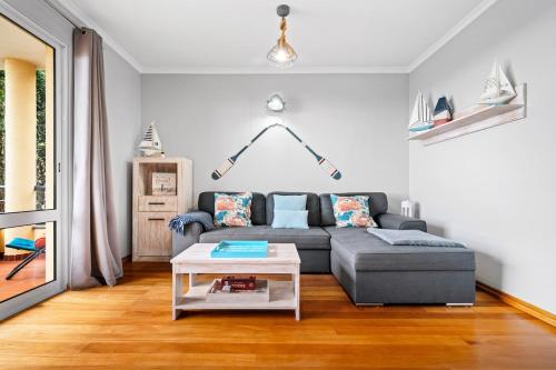 Khu vực ghế ngồi tại Peace Haven II