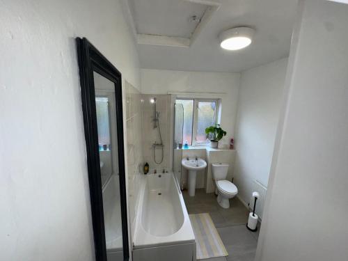 Et badeværelse på Daniel’s Semi Rural Retreat