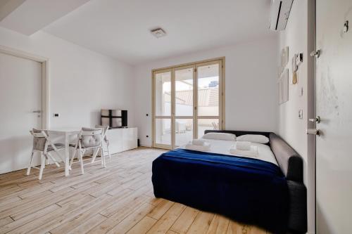 Just Urban Stays - Bright Studio Apartment with Terrace - M4 Tolstoj