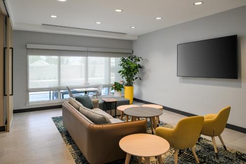 TownePlace Suites by Marriott Miramar Beach Destin photo 38