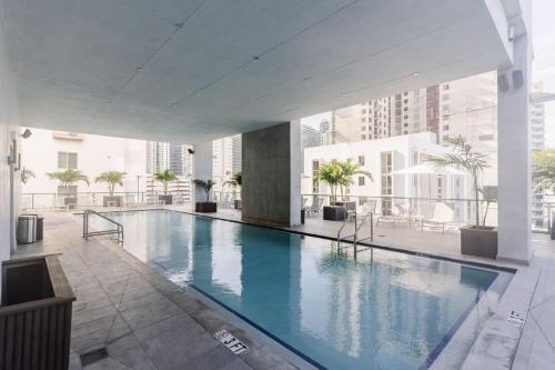 Modern Brickell Apartment Free Parking Pool and Gym photo 25