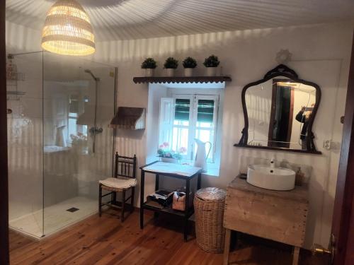 Et badeværelse på La Botica del Lobo