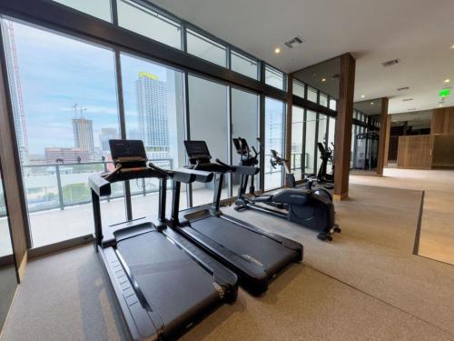 Modern Brickell Apartment Free Parking Pool and Gym photo 33