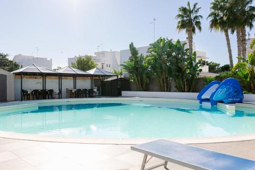 Bazén v ubytování Villa Morella Pool & Sea - Appartamento Moderno nebo v jeho okolí