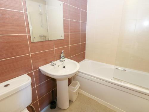 Et badeværelse på Bedroom 1