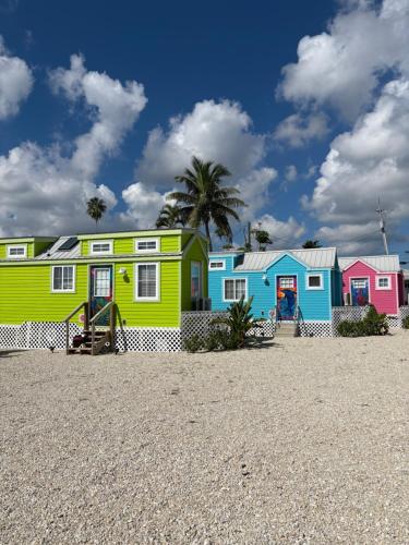 Το κτήριο όπου στεγάζεται  η παραθεριστική κατοικία