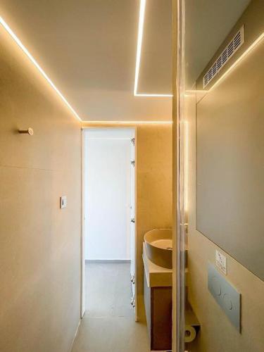 Luxury Studio Panoramic Sea & City View Central