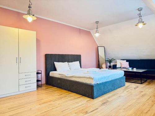 Minimalist Apartment