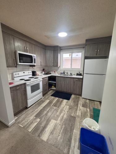 Kuchyň nebo kuchyňský kout v ubytování Calgary Home