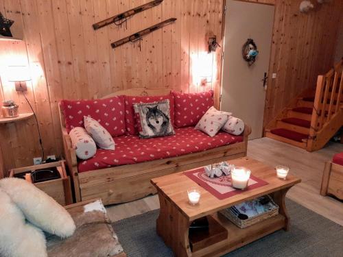Chalet rénové 6 pers avec WIFI et parking gratuit à La Joue du Loup - FR-1-863-15