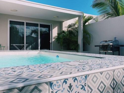 Cozy Private Studio with Pool near Eagle Beach