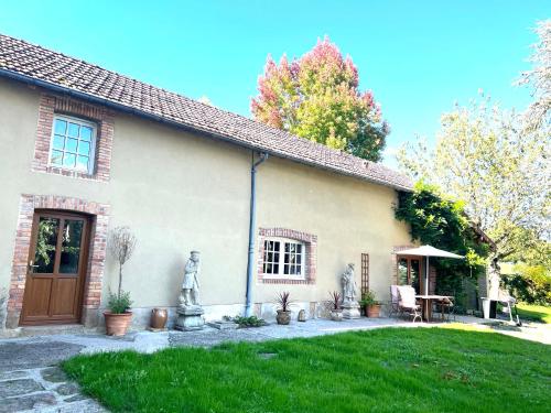 Wisteria cottage