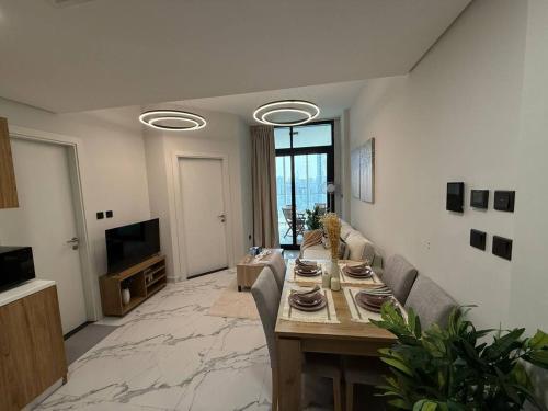 Spacious 1br Apt with balcony - Al Maryah Vista