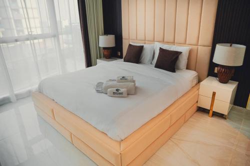 Fully Furnished 2-Bedroom Apt in Gemz by Danube
