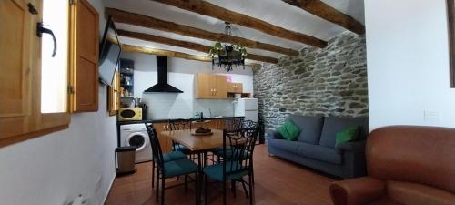 Kuchyň nebo kuchyňský kout v ubytování Casa Rural La Higuera