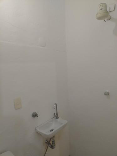 Et badeværelse på Camping crisemilhabela