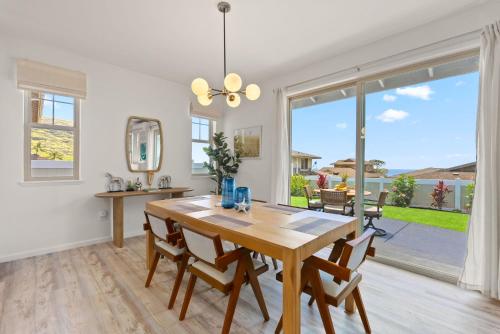 Ảnh trong thư viện ảnh của ML Aloha Hoonani 3BR Home MT & Ocean Views ở Makaha Valley