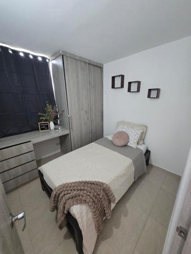 Ένα ή περισσότερα κρεβάτια σε δωμάτιο στο Luxury five