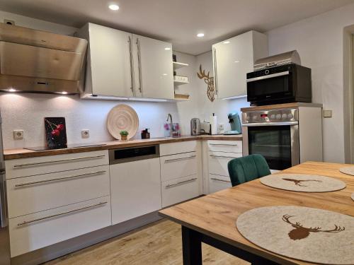 Η κουζίνα ή μικρή κουζίνα στο Ferienwohnung Vordere Halde