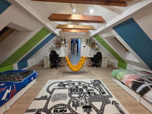 Een zitgedeelte bij Loft Haven - Loftowa przystań