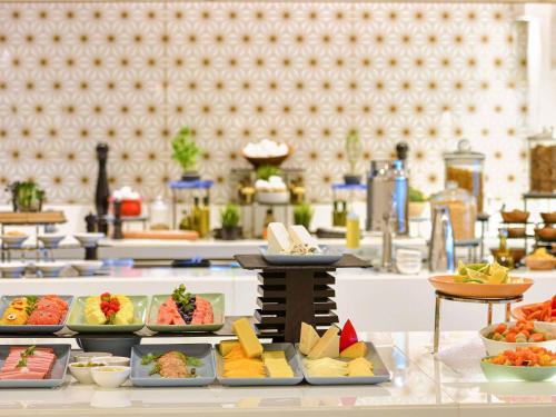 Jídlo v hotelu nebo okolí