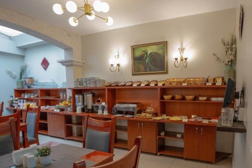 Mad på hotellet eller i nærheden