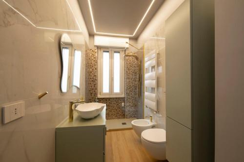 Stylish Apartment with Private Terrace & 2 Baths