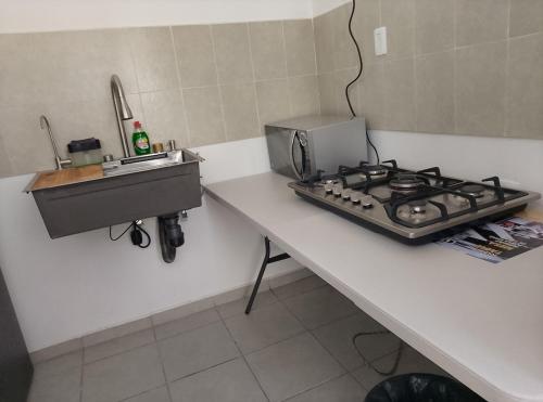 Køkken eller tekøkken på Platinum House