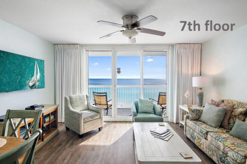 Pelican Beach Resort by Colasan photo 90