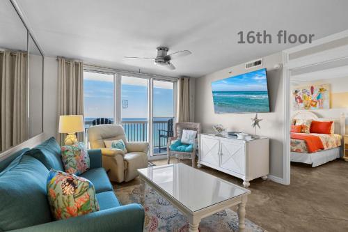 Pelican Beach Resort by Colasan photo 182