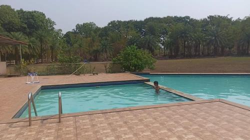 La pileta dentro o cerca de The Urban Nest - Bliss Studio Apartment with Private Balcony