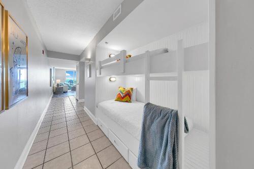 Pelican Beach Resort by Colasan photo 208