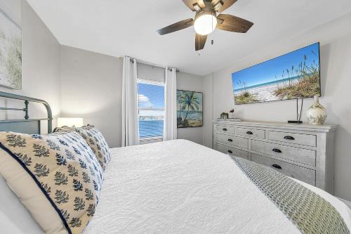 Pelican Beach Resort by Colasan photo 205
