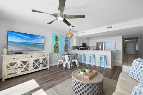 Pelican Beach Resort by Colasan photo 199