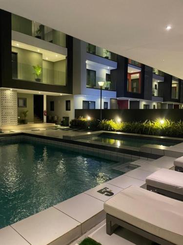 Piscina a White dove o a prop