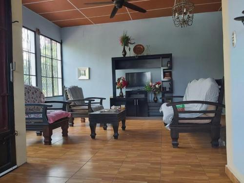 Khu vực ghế ngồi tại Ahuachapán Getaway