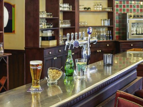 Bebidas en ibis Chartres Ouest Luce