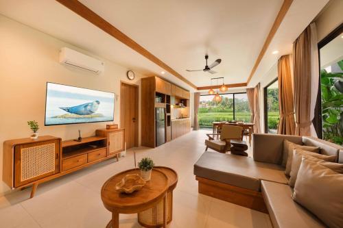 Φωτογραφία από το άλμπουμ του Private 2BR Oasis, Pool & Ubud Rice Field Edge σε Tegalalang