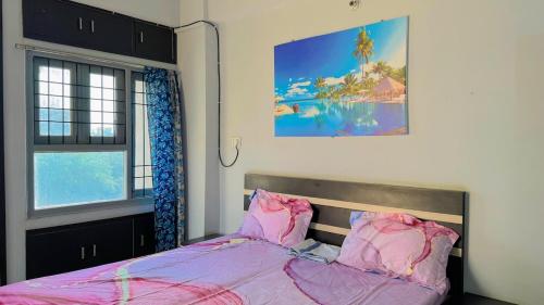 Giường trong phòng chung tại Atiti 3BHK Opulent Oasis -205