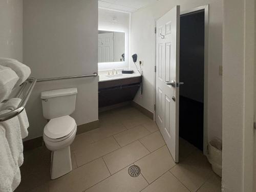 Koupelna v ubytování Comfort Suites Crossville