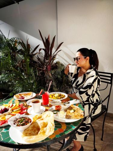 Φαγητό σε αυτός ο ξενώνας ή κάπου εκεί κοντά