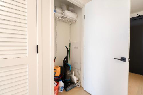 Sky High at Beaudry 2 Bed Apt WITH FREE PARKING photo 59