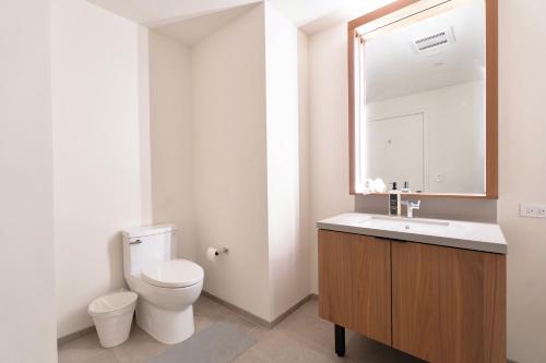 Sky High at Beaudry 2 Bed Apt WITH FREE PARKING photo 25