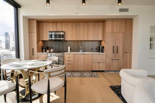 Sky High at Beaudry 2 Bed Apt WITH FREE PARKING photo 39