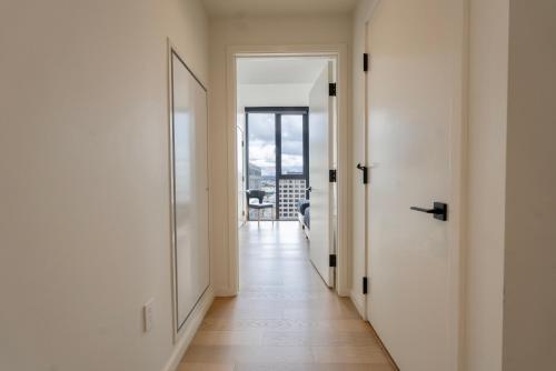 Sky High at Beaudry 2 Bed Apt WITH FREE PARKING photo 52
