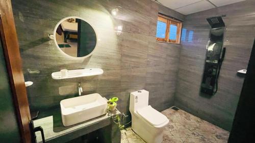 Koupelna v ubytování Can win Resort Yala