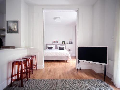 12ve Plaka, a Chic Apartment in the Heart of Plaka