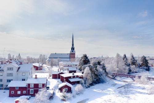 MoraTomten - Stallet v zimě