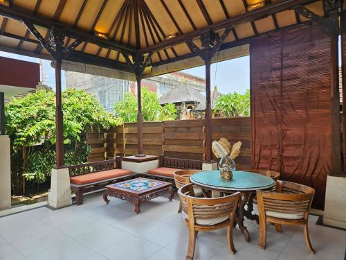 Ban công/sân hiên tại villa legong