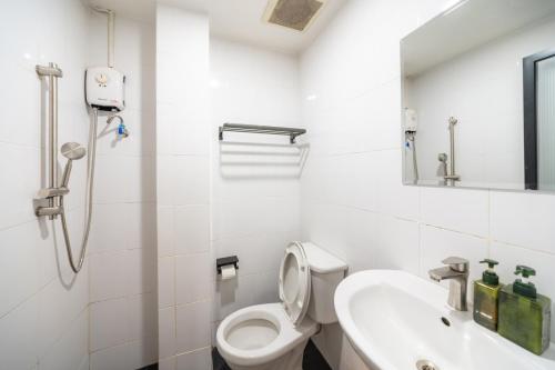 Phòng tắm tại We Inn